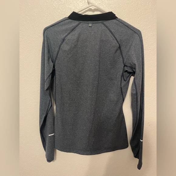 Nike Dri-Fit Element Quarter Zip - Picture 2 of 4